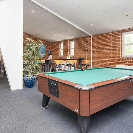 Semesterbostad 4 Person On A In