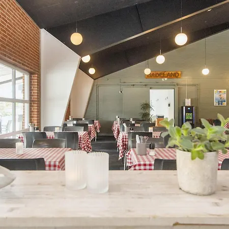 4 Person On A In Semesterbostad