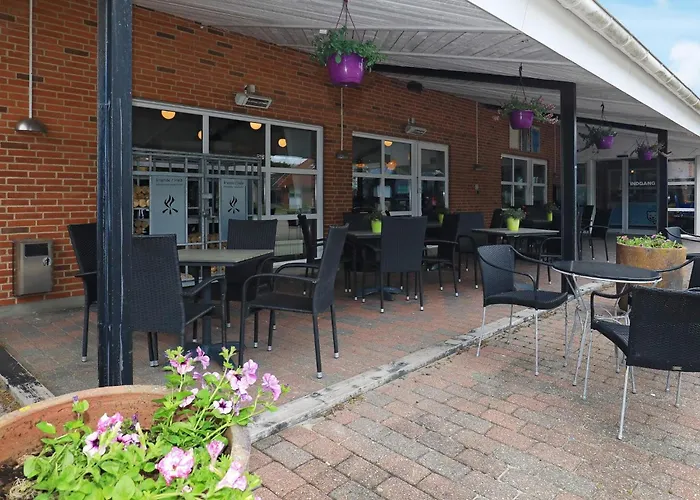 4 Person On A In Дом отдыха *